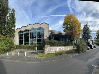 Außenansicht Schulgebäude Gottfried-Kinkel Realschule in Liblar
