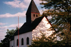 denkmalgeschütztes Kirchengebäude St. Martinus in Borr