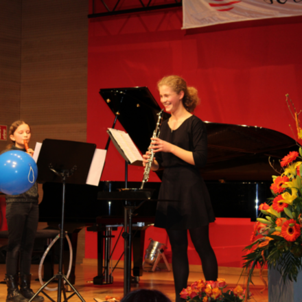 Tabea Köster und Johanna Stredak beim Preisträgerkonzert Jugend musiziert