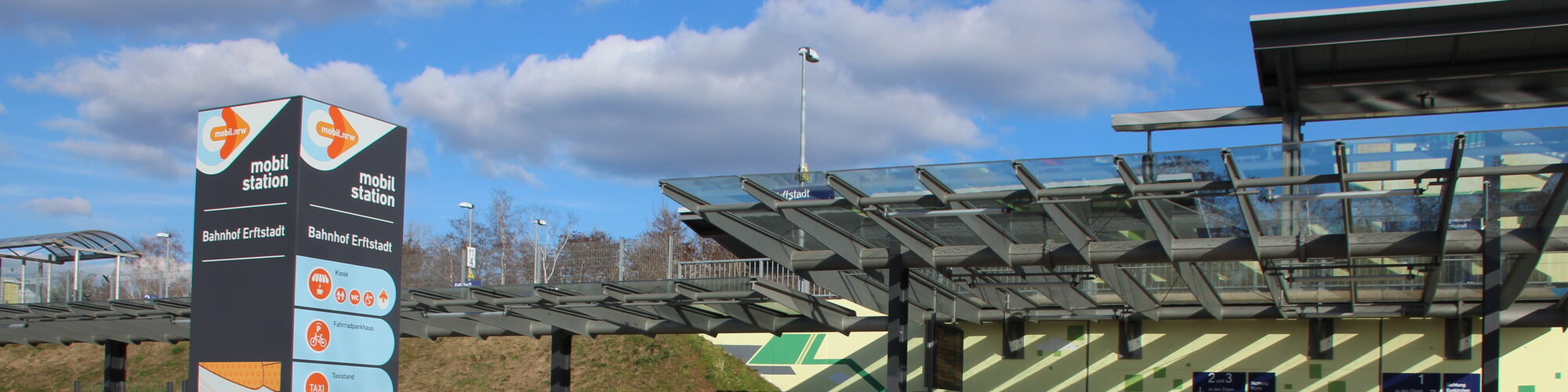 Bahnhof Erftstadt: Reisende finden ein vielfältiges Angebot.